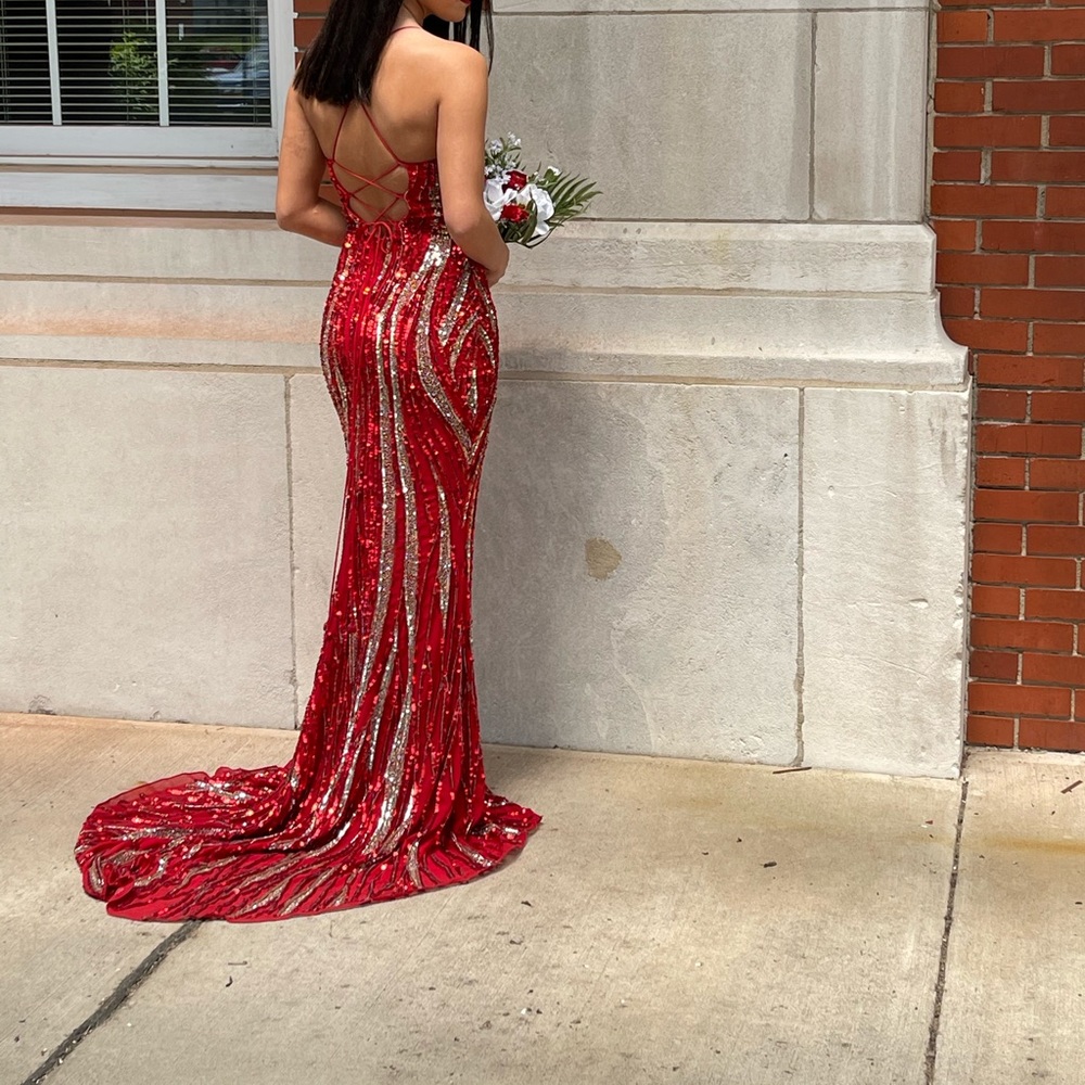 Sherri hill prom dress